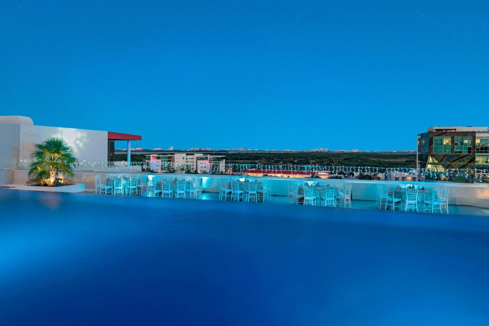 Four Points By Sheraton Cancun Centro Екстер'єр фото