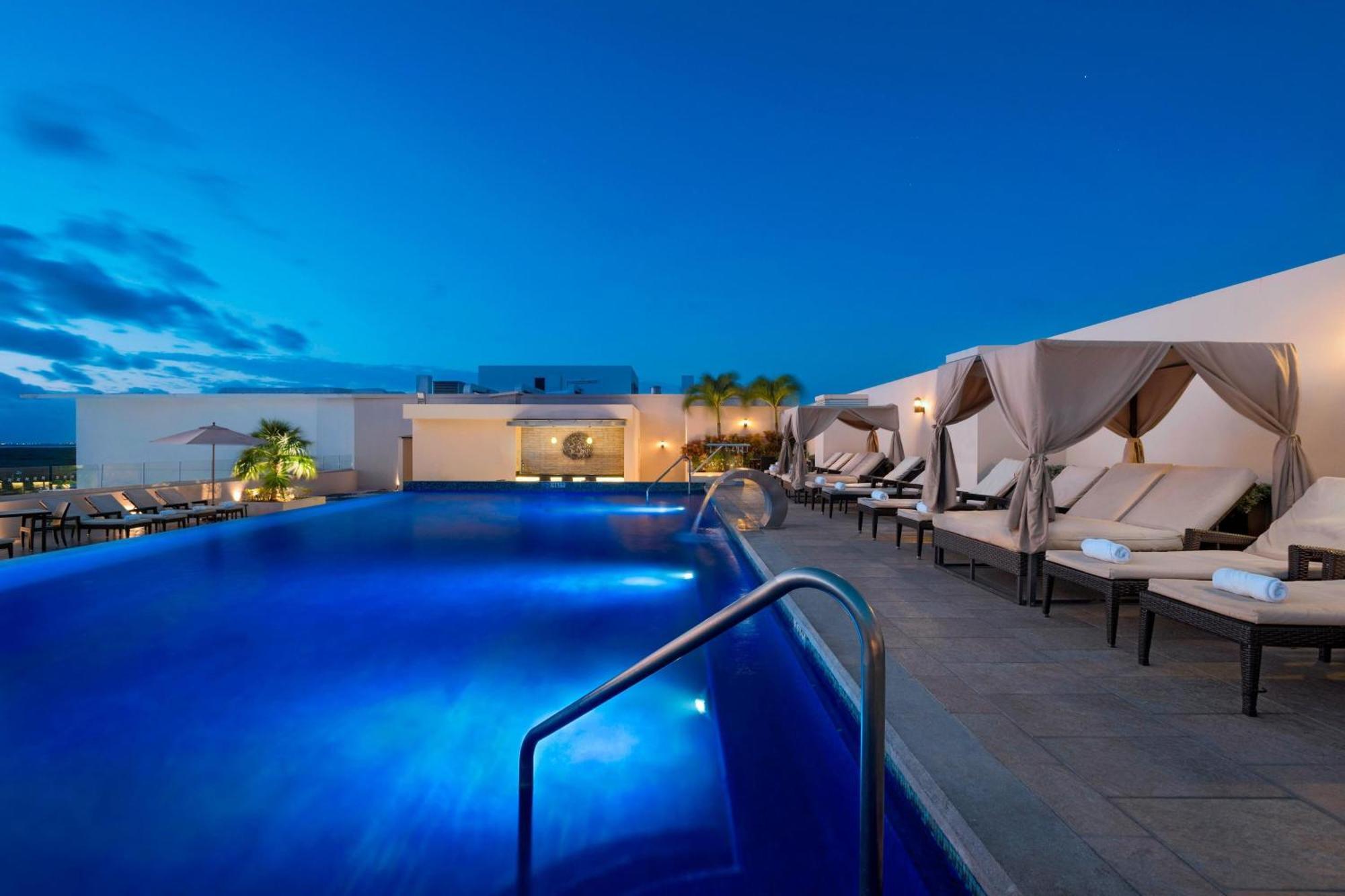 Four Points By Sheraton Cancun Centro Екстер'єр фото