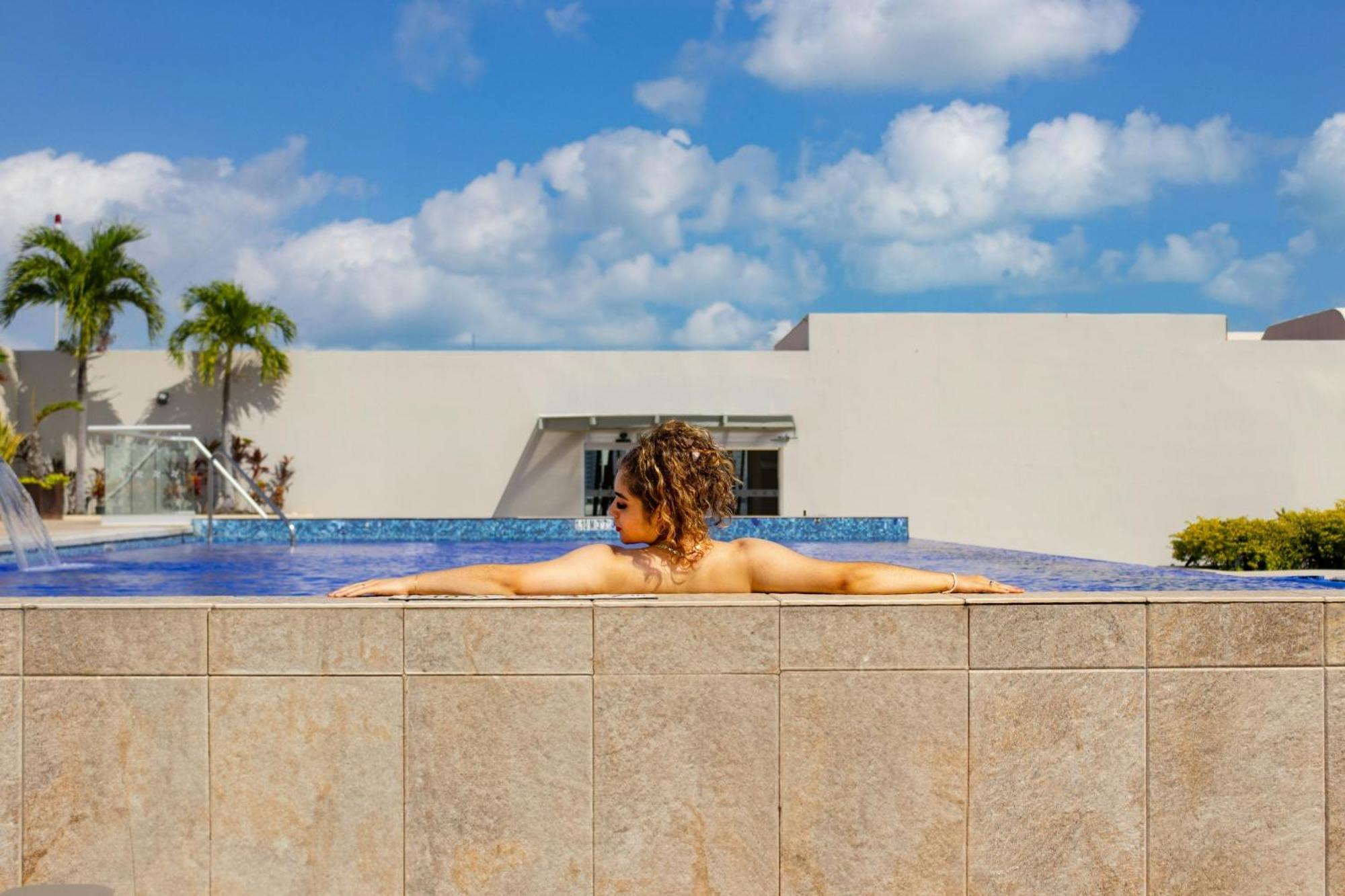 Four Points By Sheraton Cancun Centro Екстер'єр фото